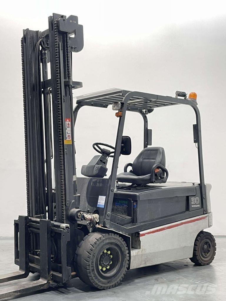 Nissan GQ02L30CU Wózki elektryczne