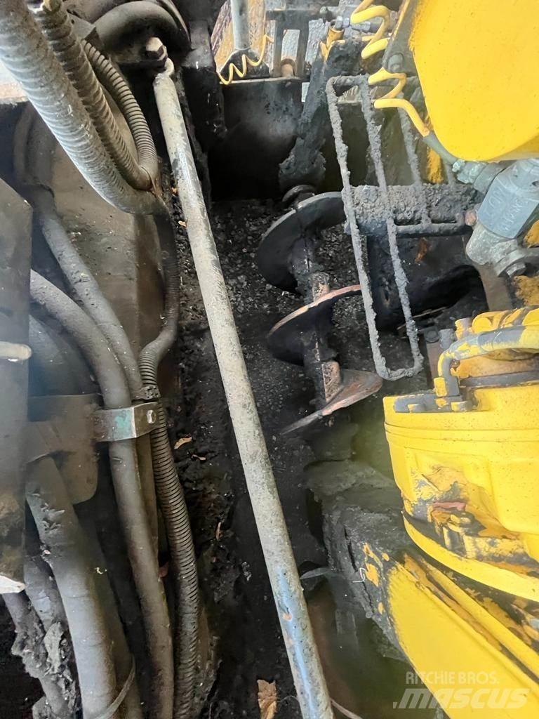 CAT AP600 Paver Rozściełacze do asfaltu