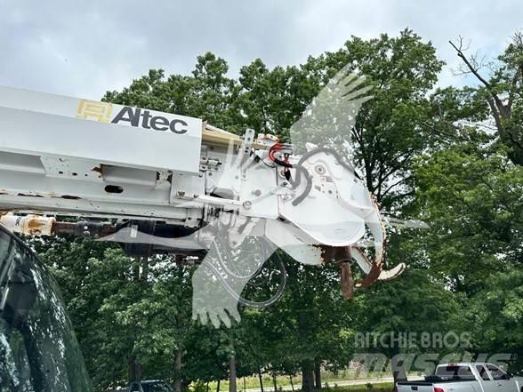 Altec DM47BTR Podnośniki koszowe