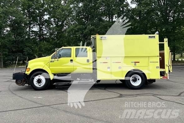 Ford F750 SD Maszyny budowlane - Inne