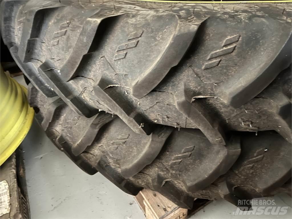  300/95X52 270/95X36 Opony, koła i felgi