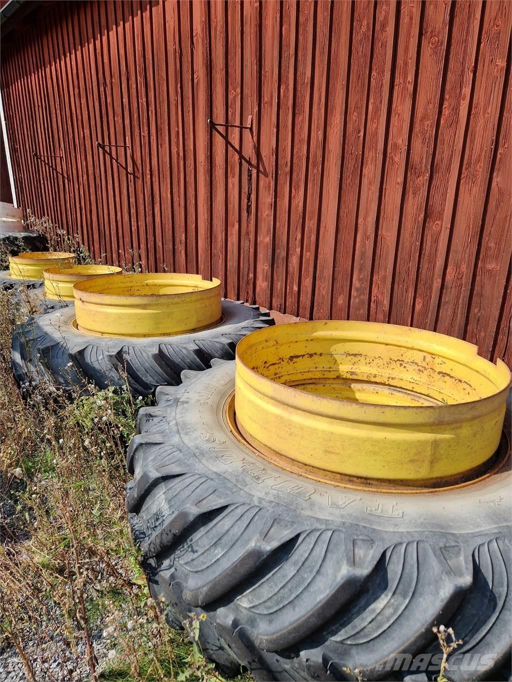  650/65x42, 540/65x30 Opony, koła i felgi