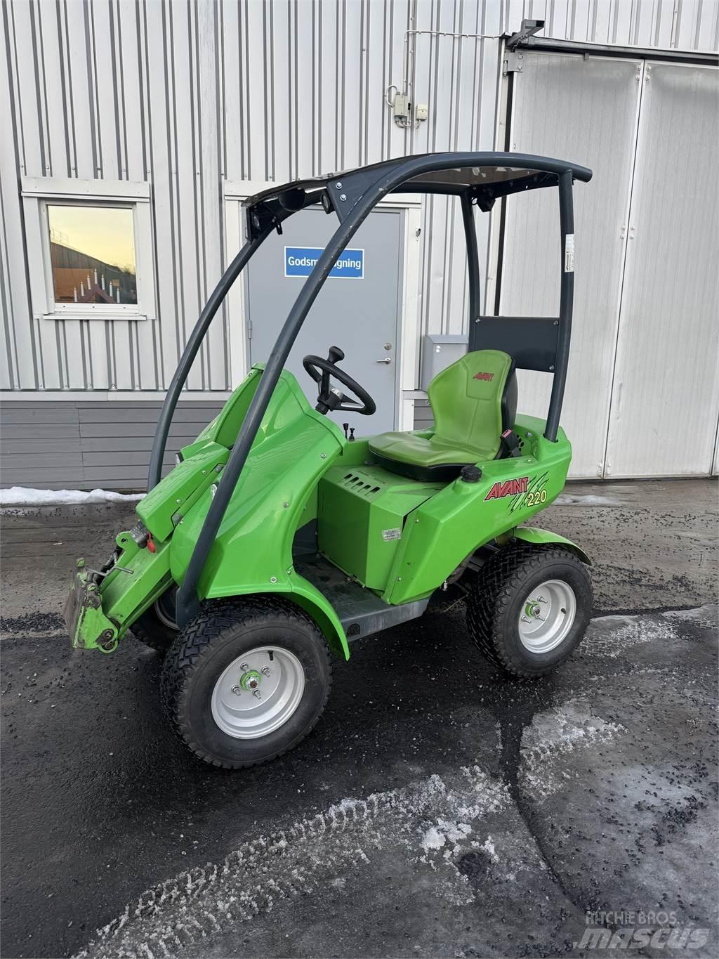 Avant 220 Ładowarki burtowe
