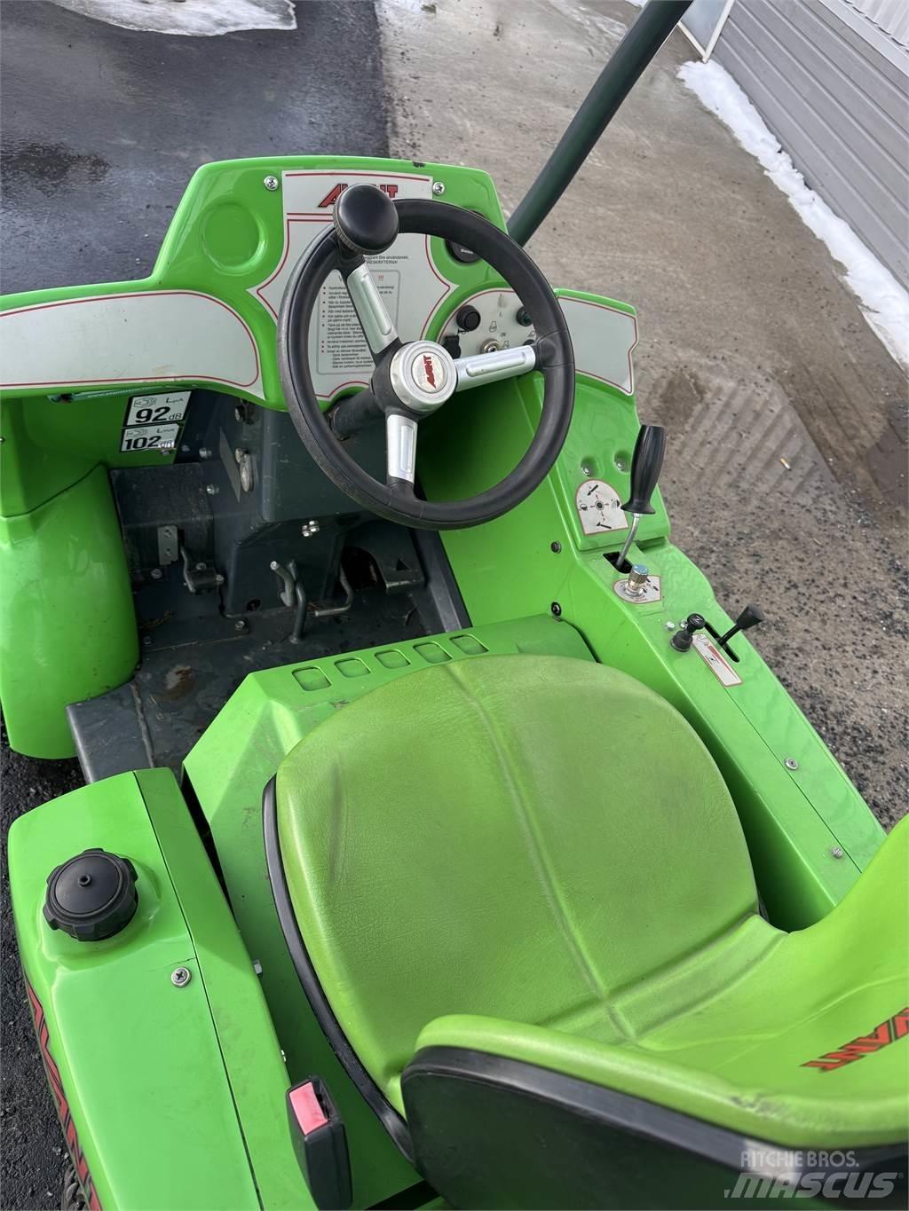 Avant 220 Ładowarki burtowe