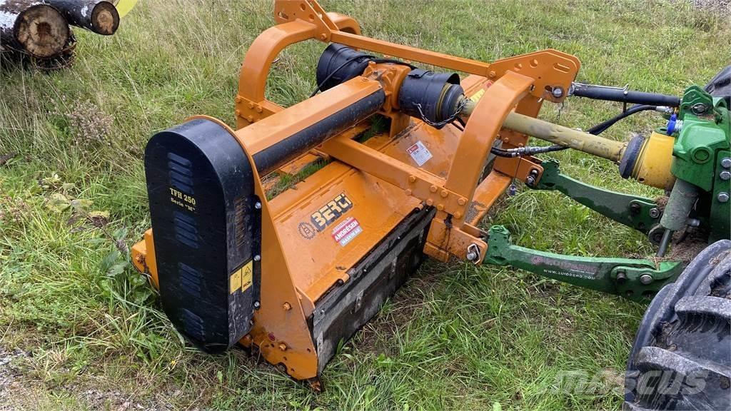 Berti TFH 250 BETESPUTS Kosiarki łąkowe i wykaszarki
