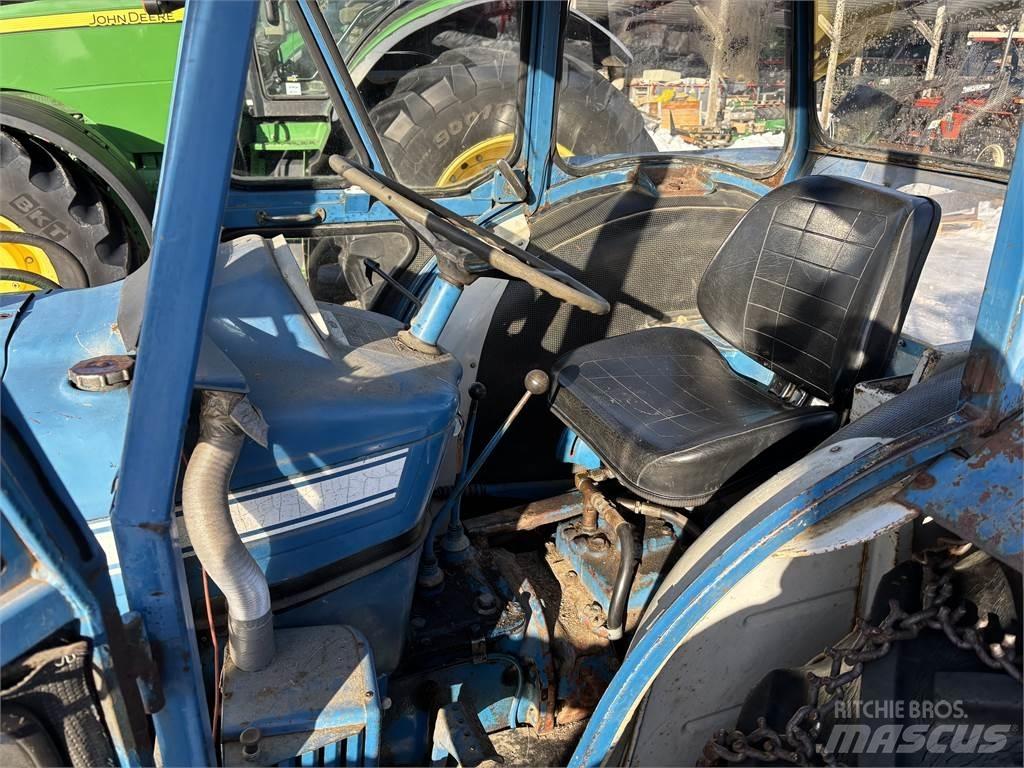 Ford 5000 med lastare Ciągniki rolnicze