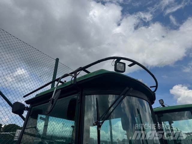 John Deere 2250 TRAKTOR Ciągniki rolnicze