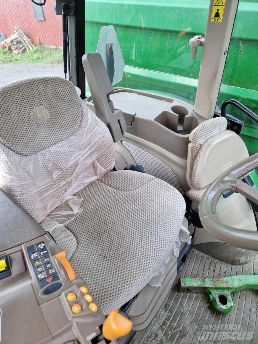 John Deere 5125 R Ciągniki rolnicze