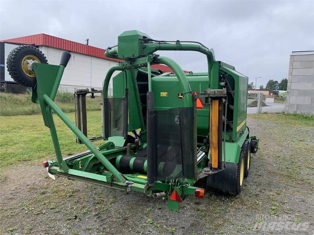 John Deere 678 Prasy zwijające