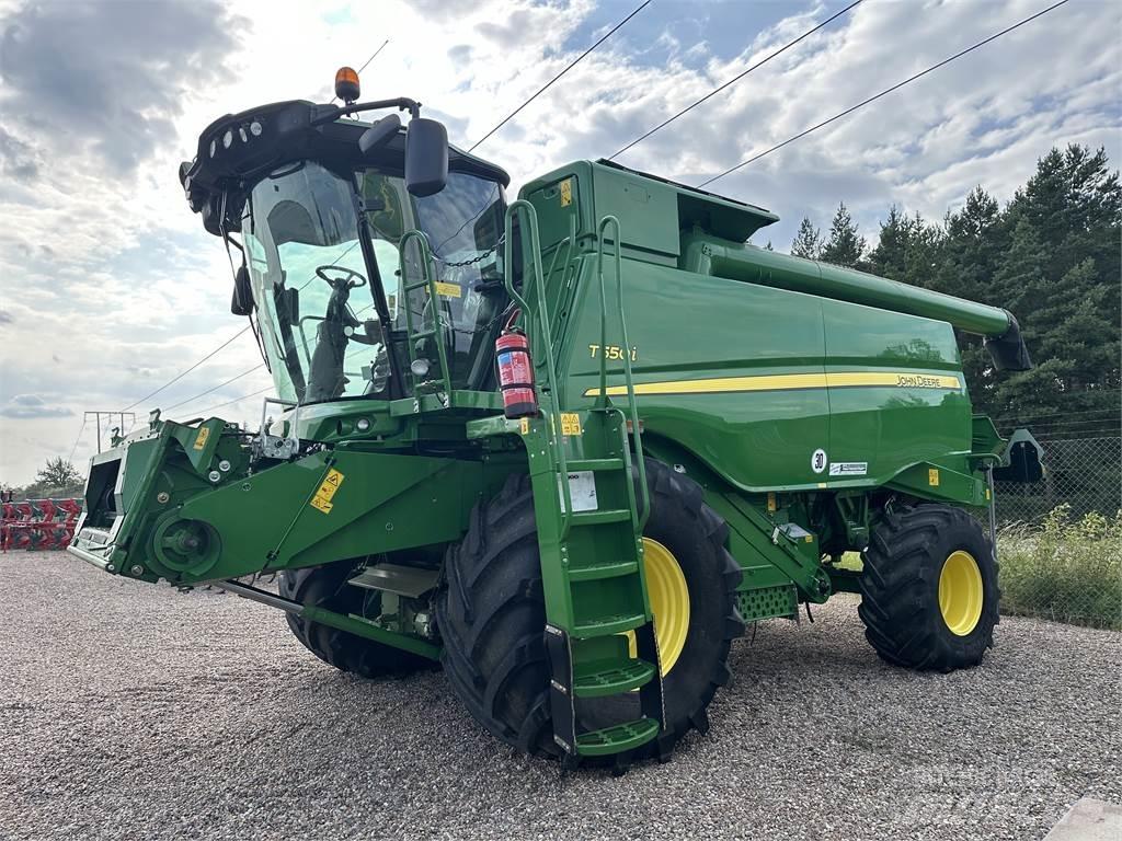 John Deere T550 Kombajny zbożowe
