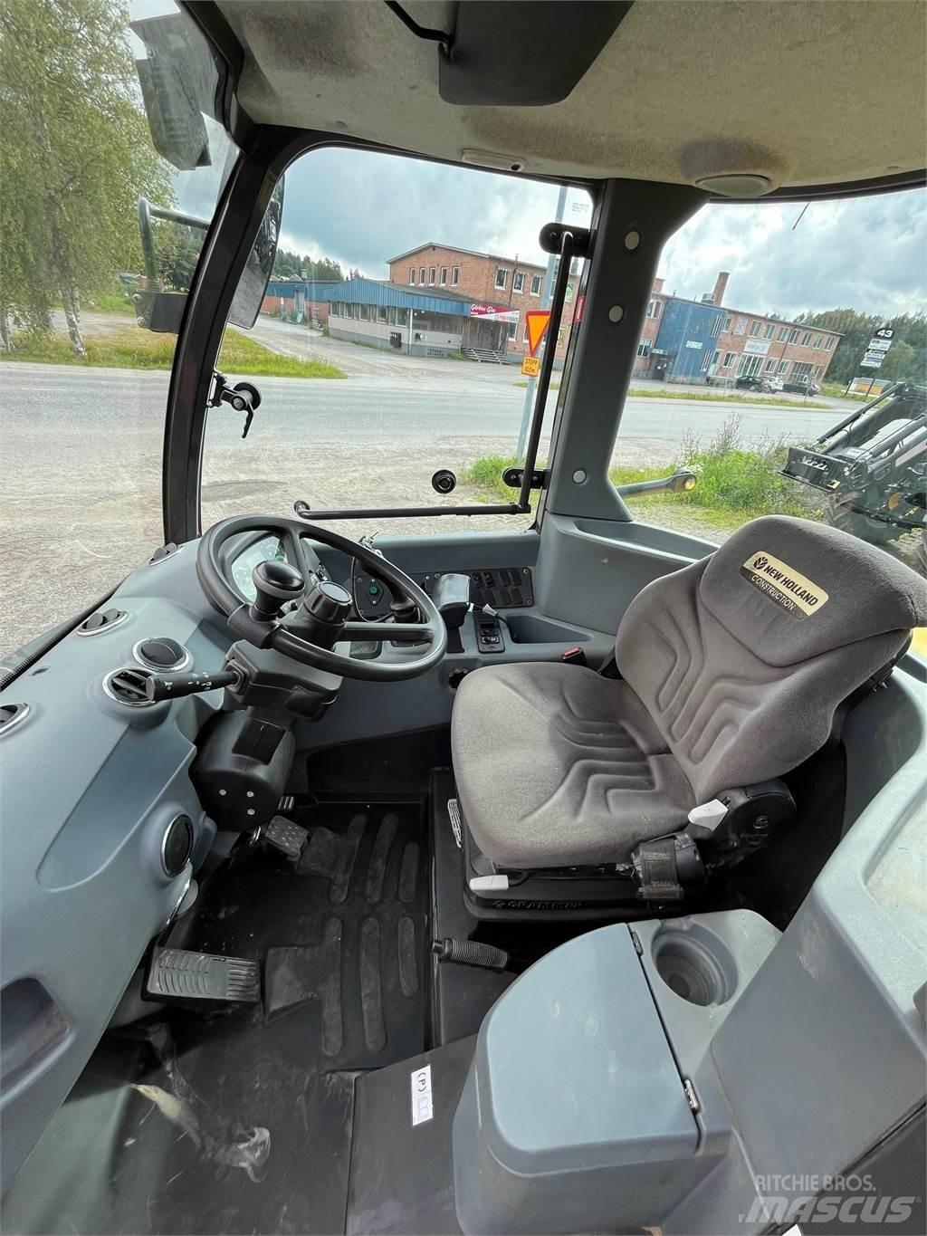 New Holland W70C Ładowarki kołowe