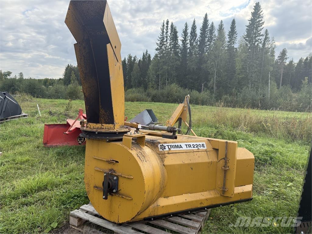 Trima TR220E Inny sprzęt drogowy i odśnieżający
