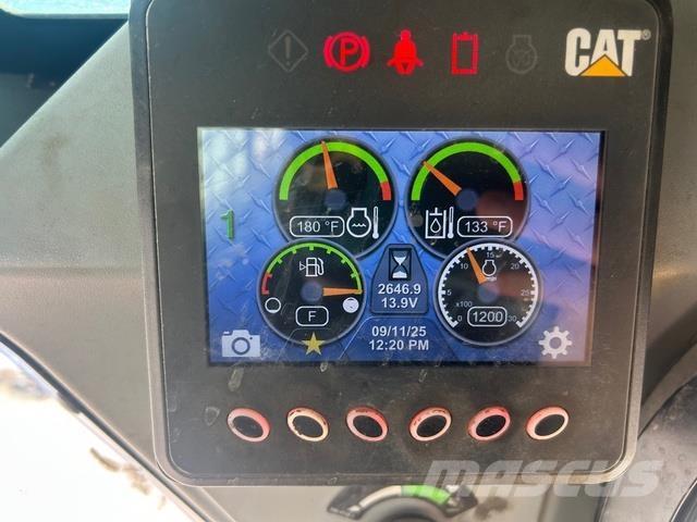 CAT 226D Opony, koła i felgi