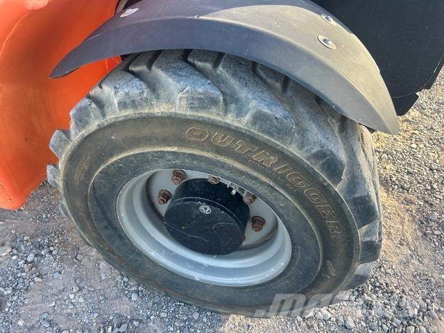 JLG G5-18A Ładowarki teleskopowe