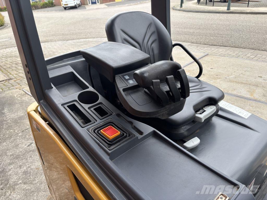 CAT 2ET4000 Wózki elektryczne
