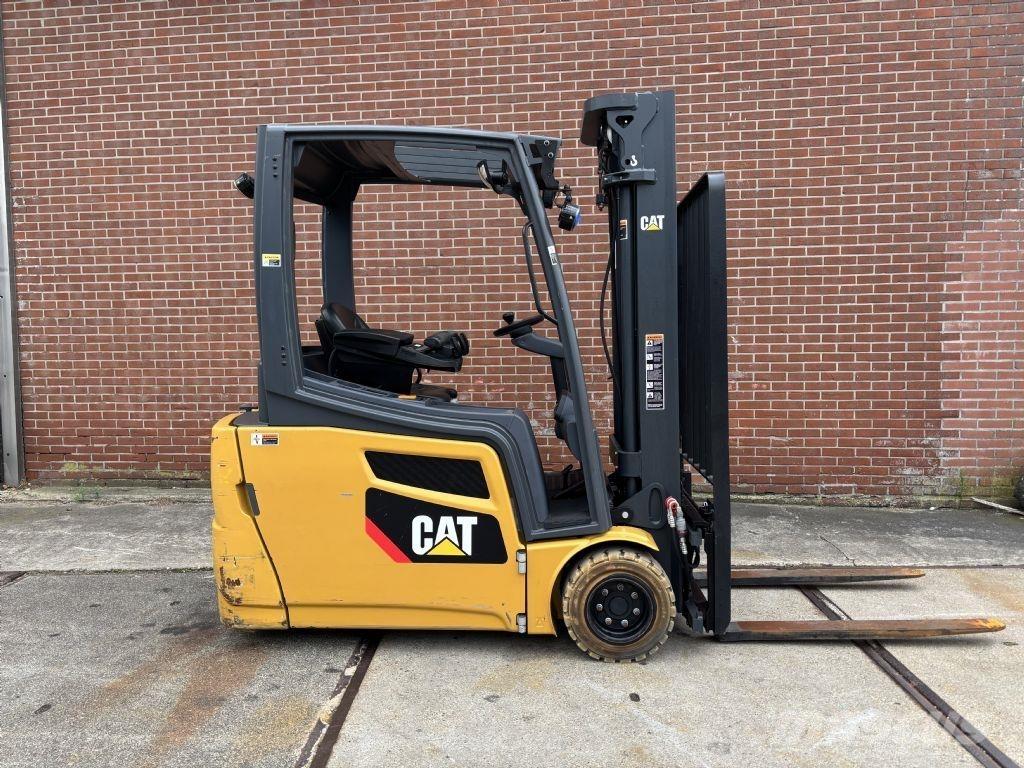 CAT 2ET4000 Wózki elektryczne