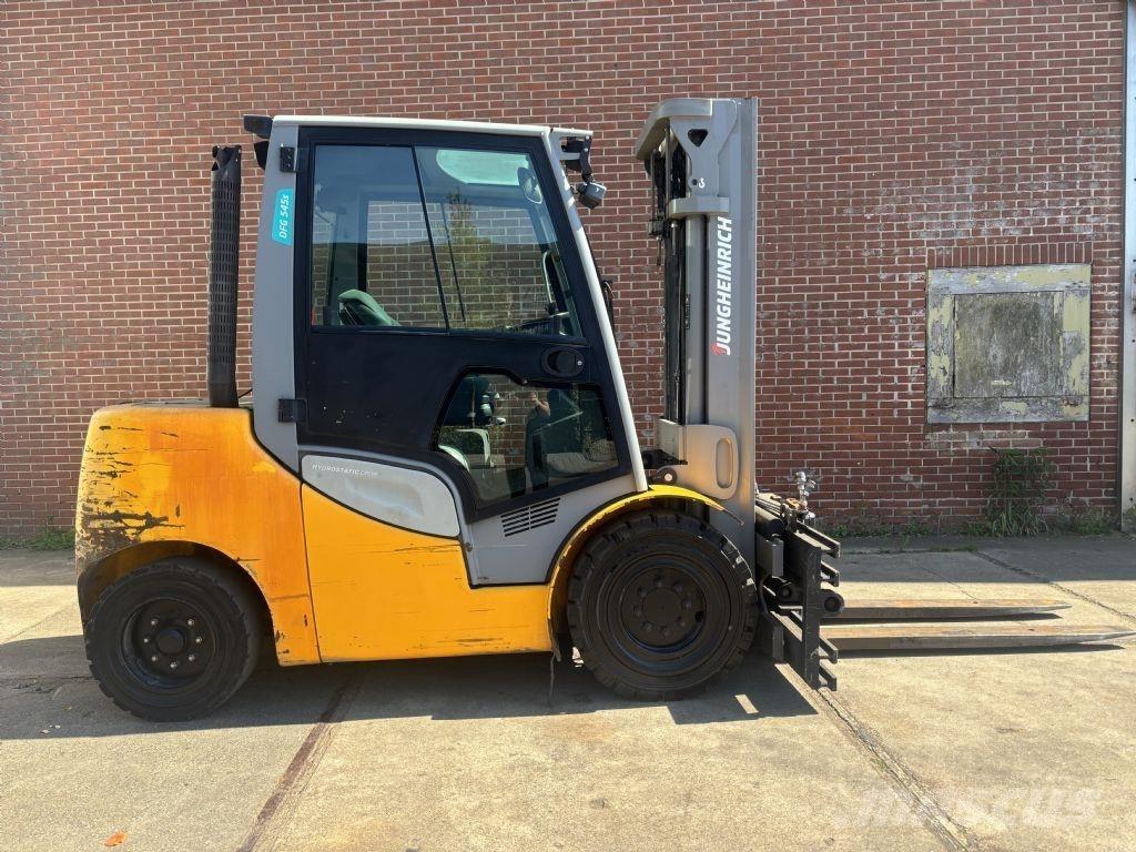 Jungheinrich DFG 545s Wózki Diesla