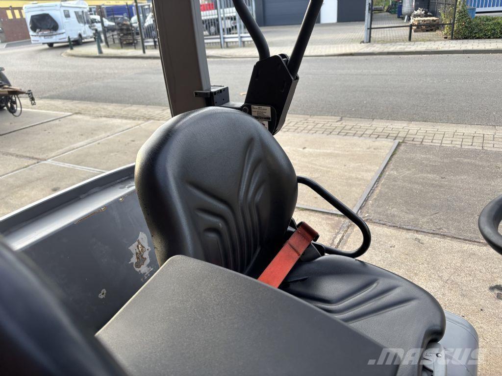 Jungheinrich EFG320 Wózki elektryczne