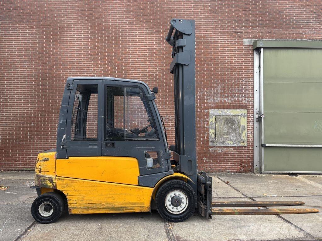 Jungheinrich EFG545 Wózki elektryczne