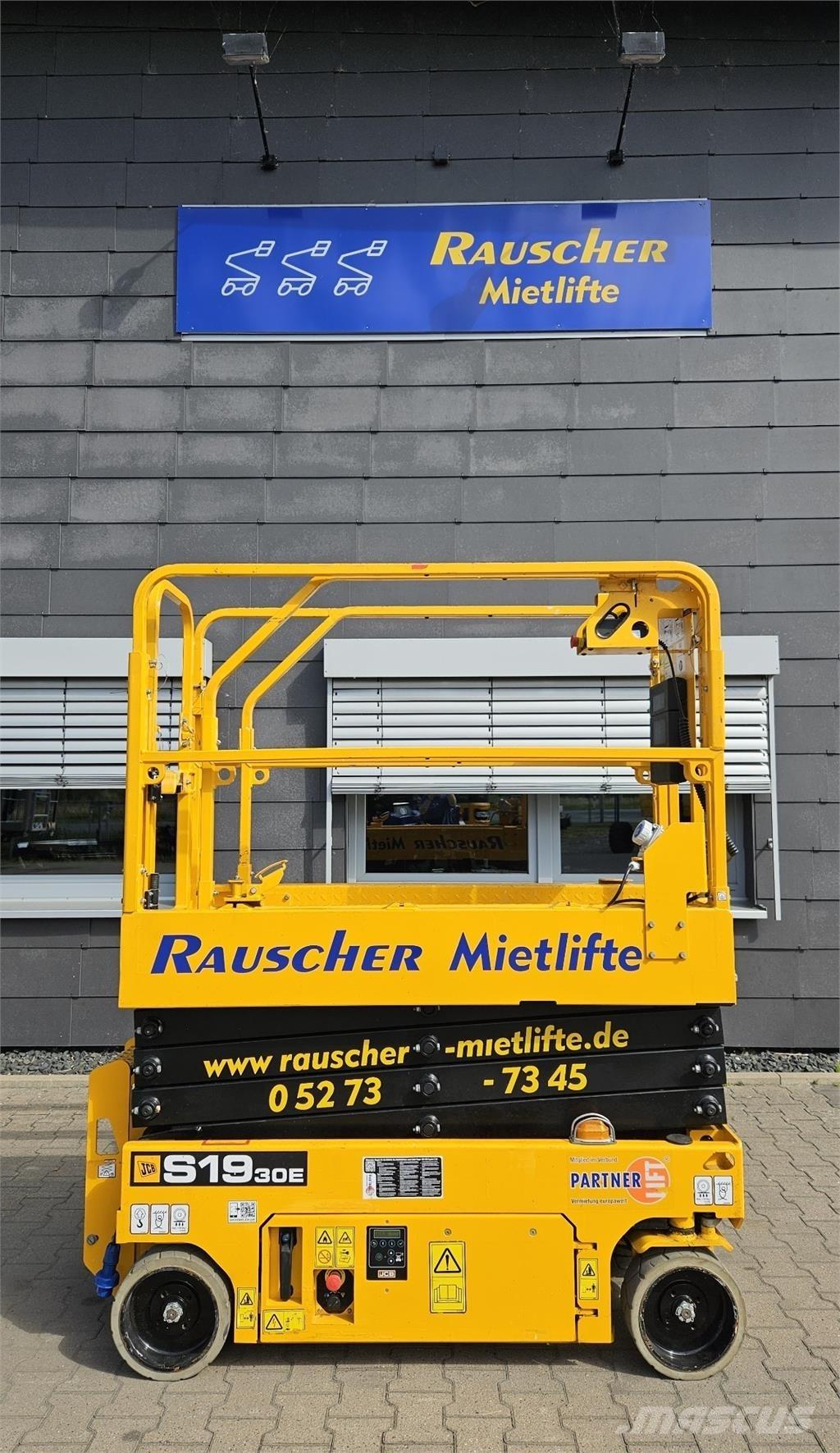 JCB S1930E Podnośniki na przyczepach