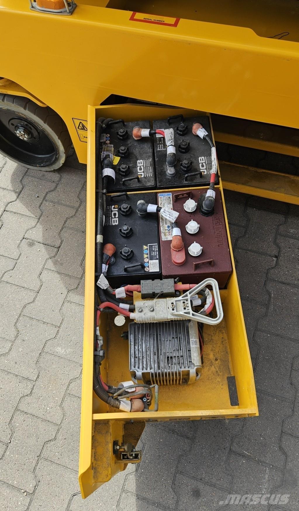 JCB S2646E Podnośniki nożycowe
