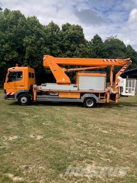 Wumag WT 220 e Podnośniki koszowe