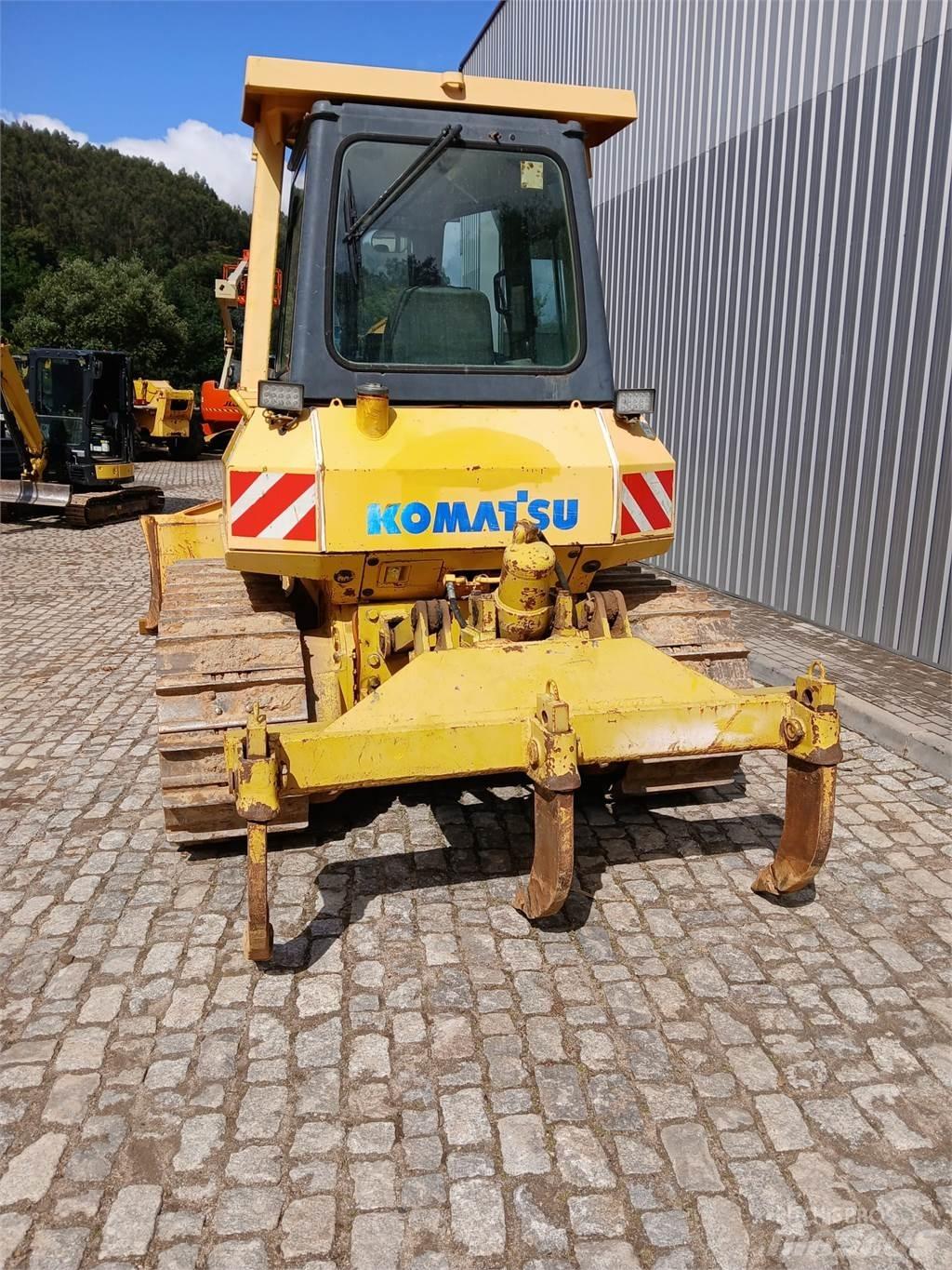 Komatsu D41E-6 Spychacze-układarki rur