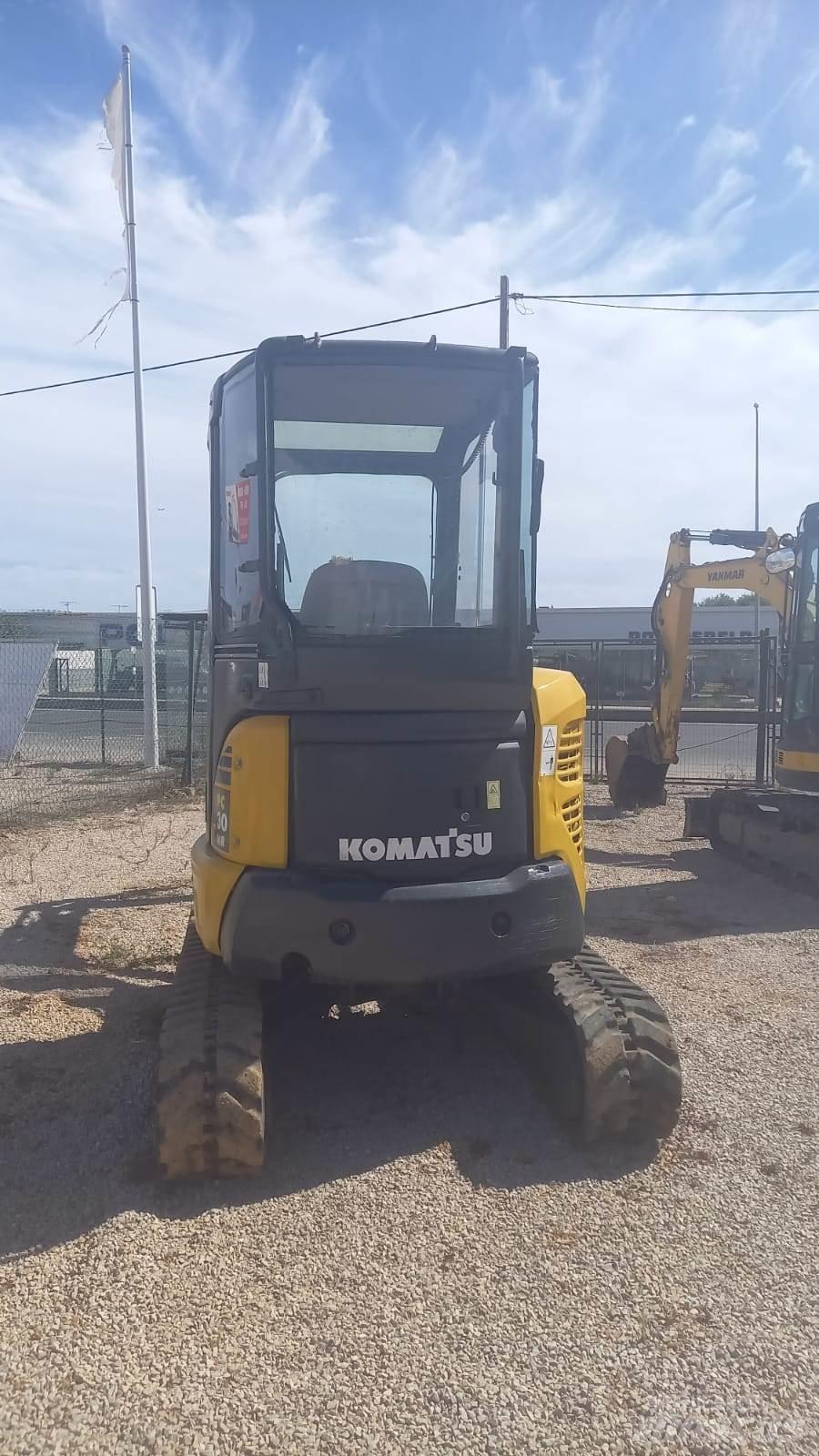 Komatsu PC30MR-2 Minikoparki