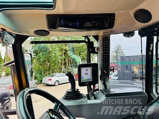 JCB FASTRAC 4220 Ciągniki rolnicze