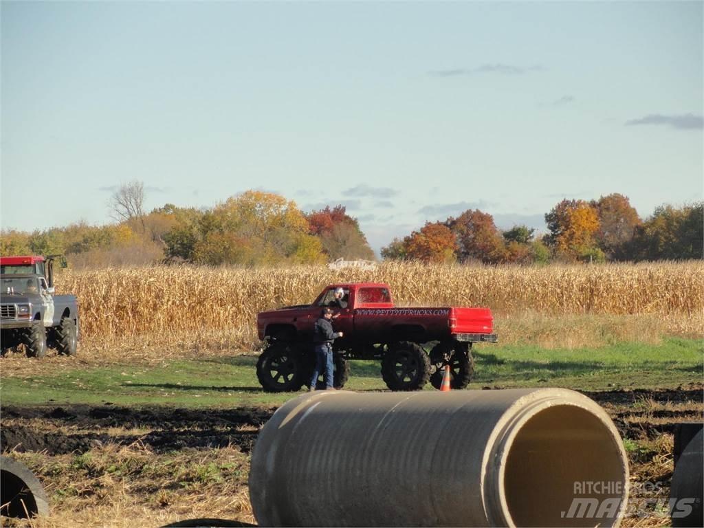 GMC K2500 Maszyny budowlane - Inne