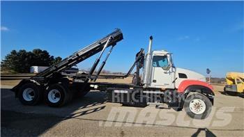 Mack CV713 Inne