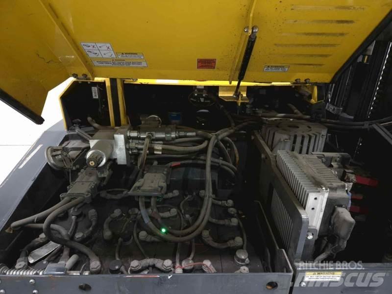 Combilift CBE3000 Wózki widłowe czterokierunkowe