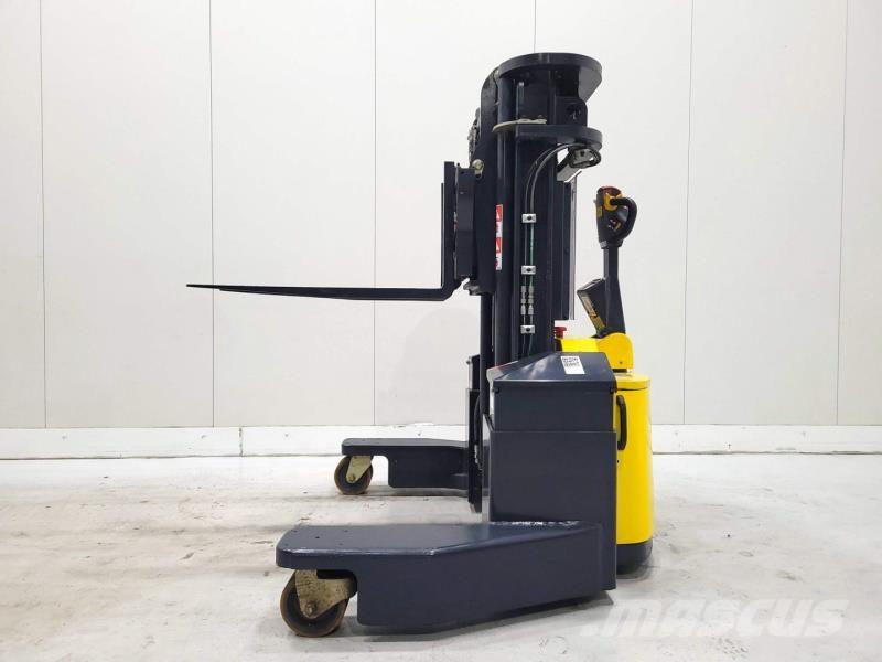 Combilift WR4 Wózki typu Reachstacker