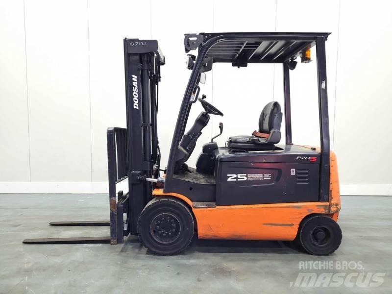 Doosan B25X-5 Wózki elektryczne