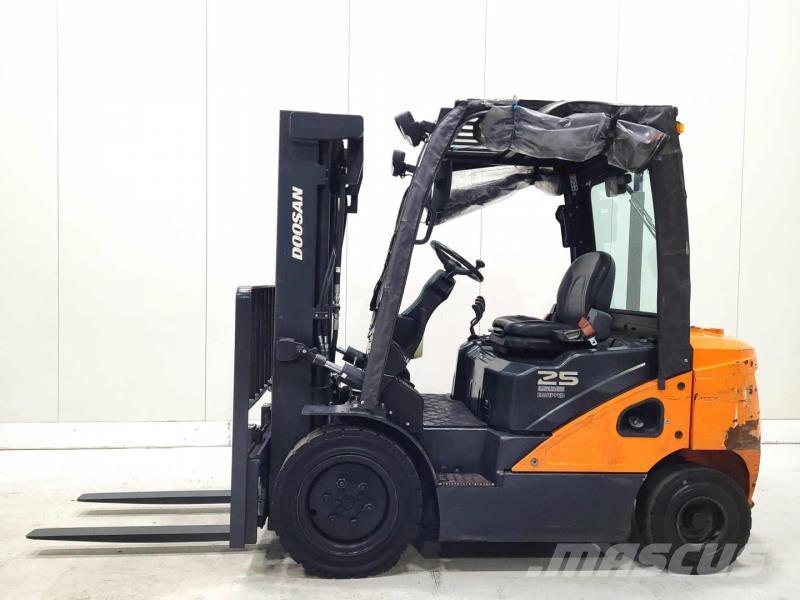 Doosan D25S-7 Wózki Diesla