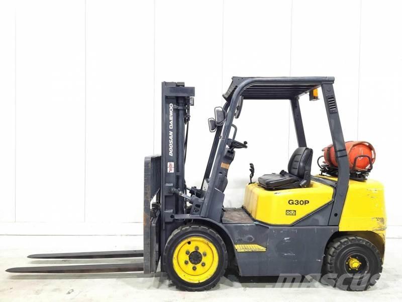 Doosan GP30-3 Wózki LPG