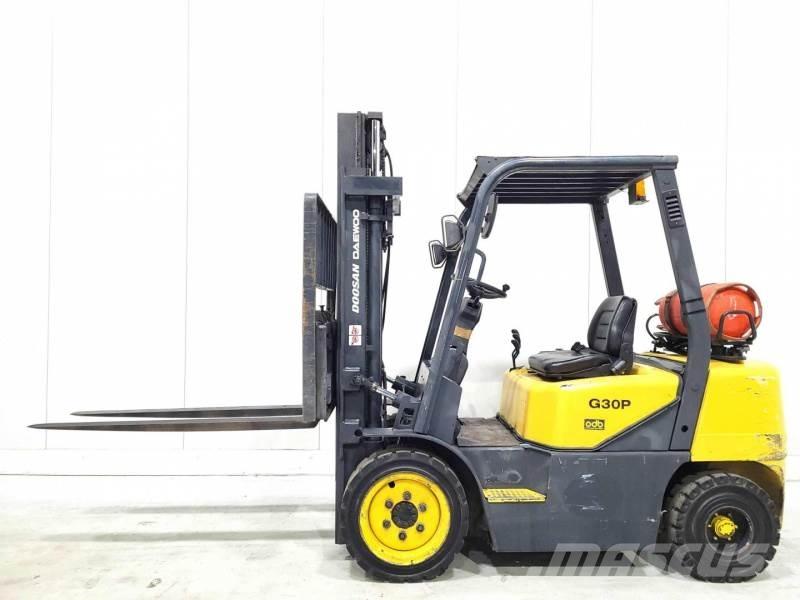 Doosan GP30-3 Wózki LPG