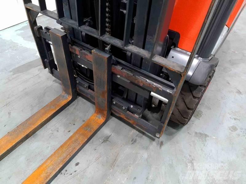Linde E20PH-02 386 Wózki elektryczne