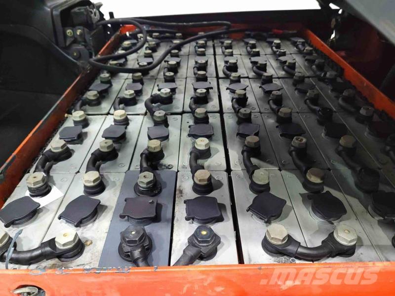 Linde E30-01 Wózki elektryczne