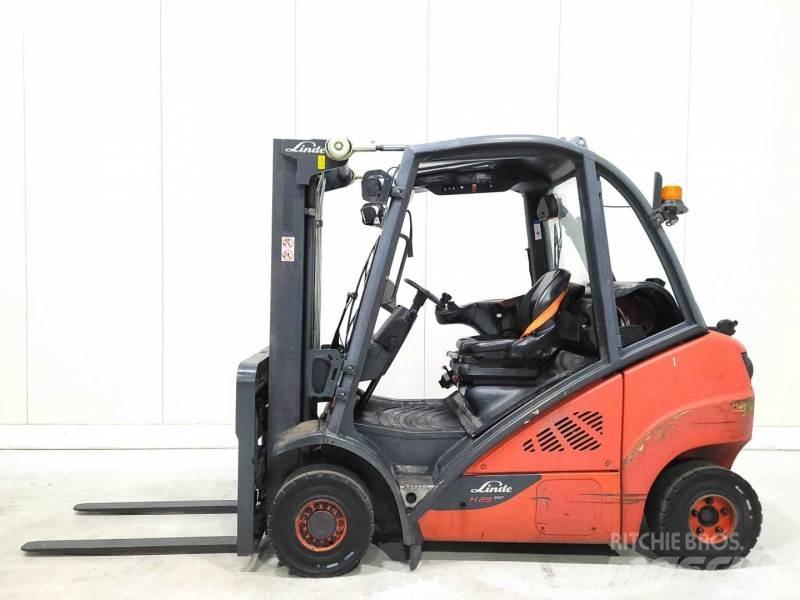 Linde H25T-02 Wózki LPG