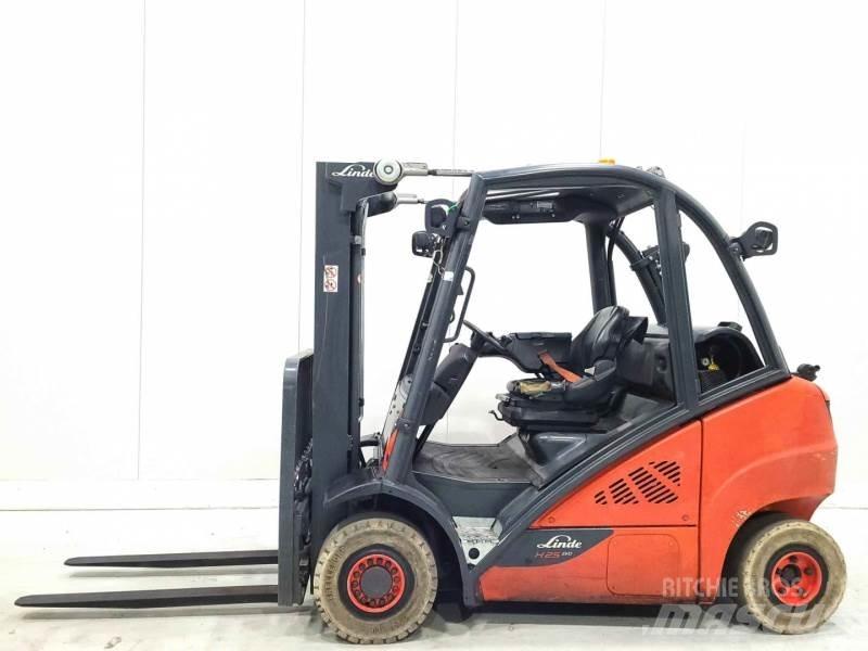 Linde H25T-02 Wózki LPG