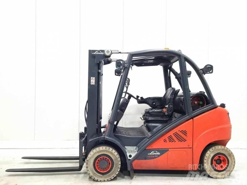 Linde H25T-02 Wózki LPG