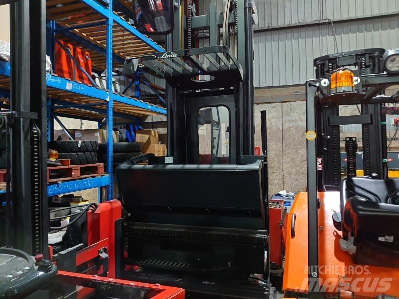Linde K10 011 Wózki widłowe do wąskich korytarzy