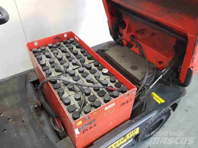 Linde P60 126 Wózki widłowe samochodowe ciągnące