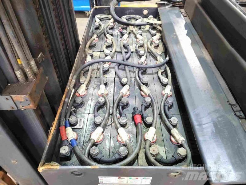 Linde R14N-01 Wózki widłowe wysokiego składowania
