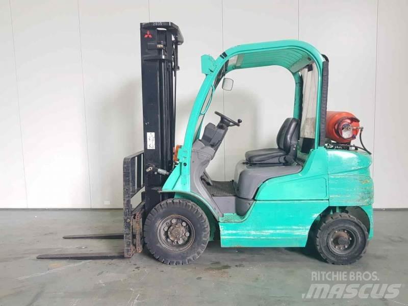 Mitsubishi FG25N Wózki LPG