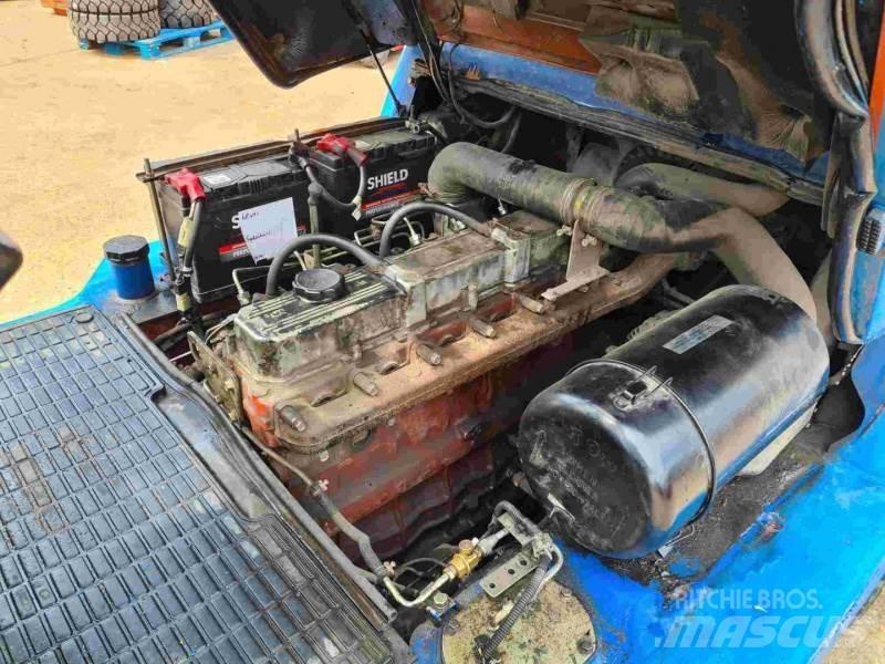 Nissan FO4D40Q2 Wózki Diesla