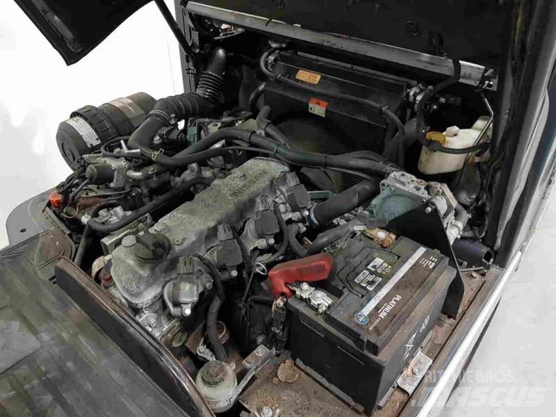 Nissan P1D1A18LQ Wózki LPG