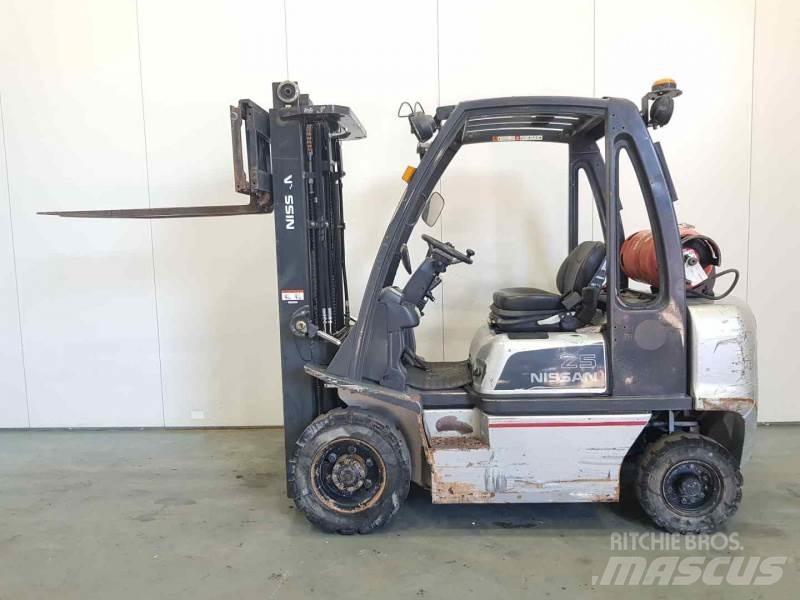 Nissan U1D272520 Wózki LPG