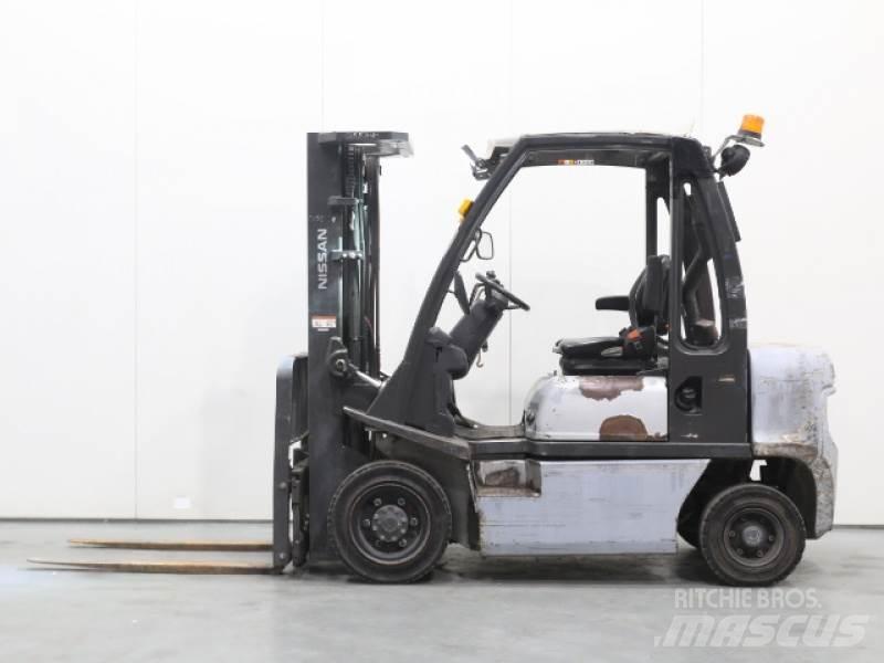 Nissan Y1D2A25Q Wózki Diesla